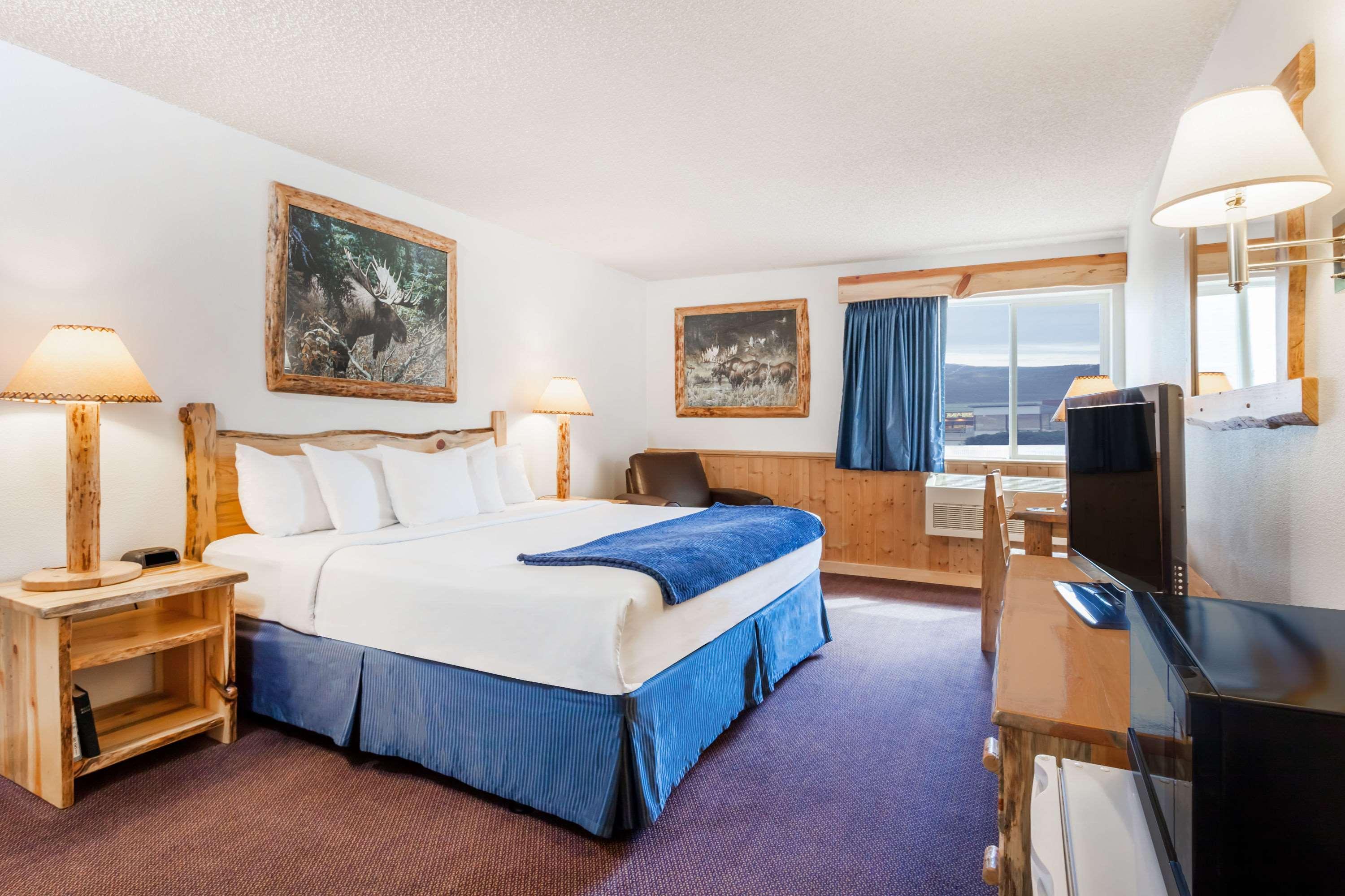 Days Inn By Wyndham Sandpoint Ponderay Zewnętrze zdjęcie