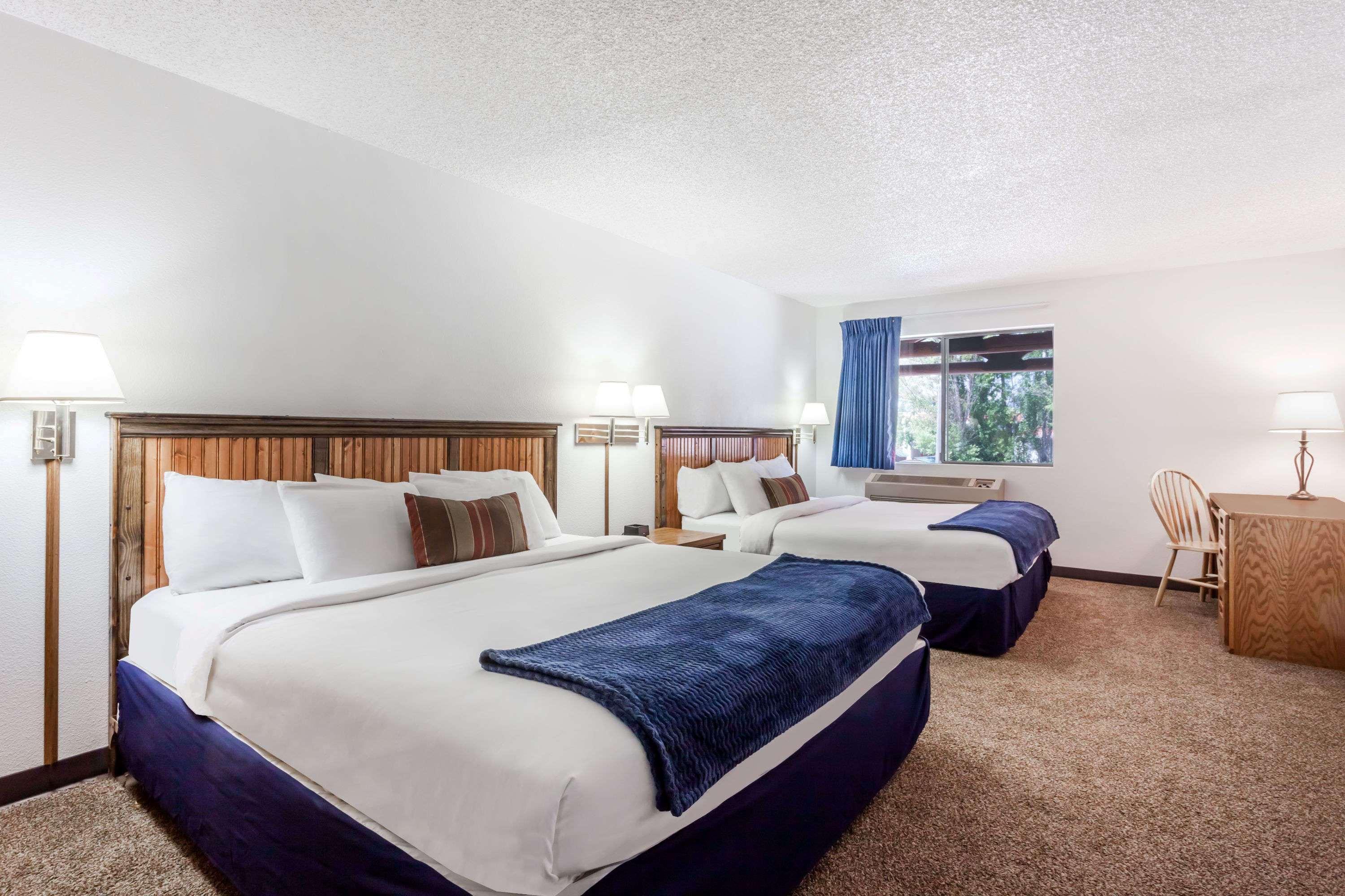 Days Inn By Wyndham Sandpoint Ponderay Zewnętrze zdjęcie